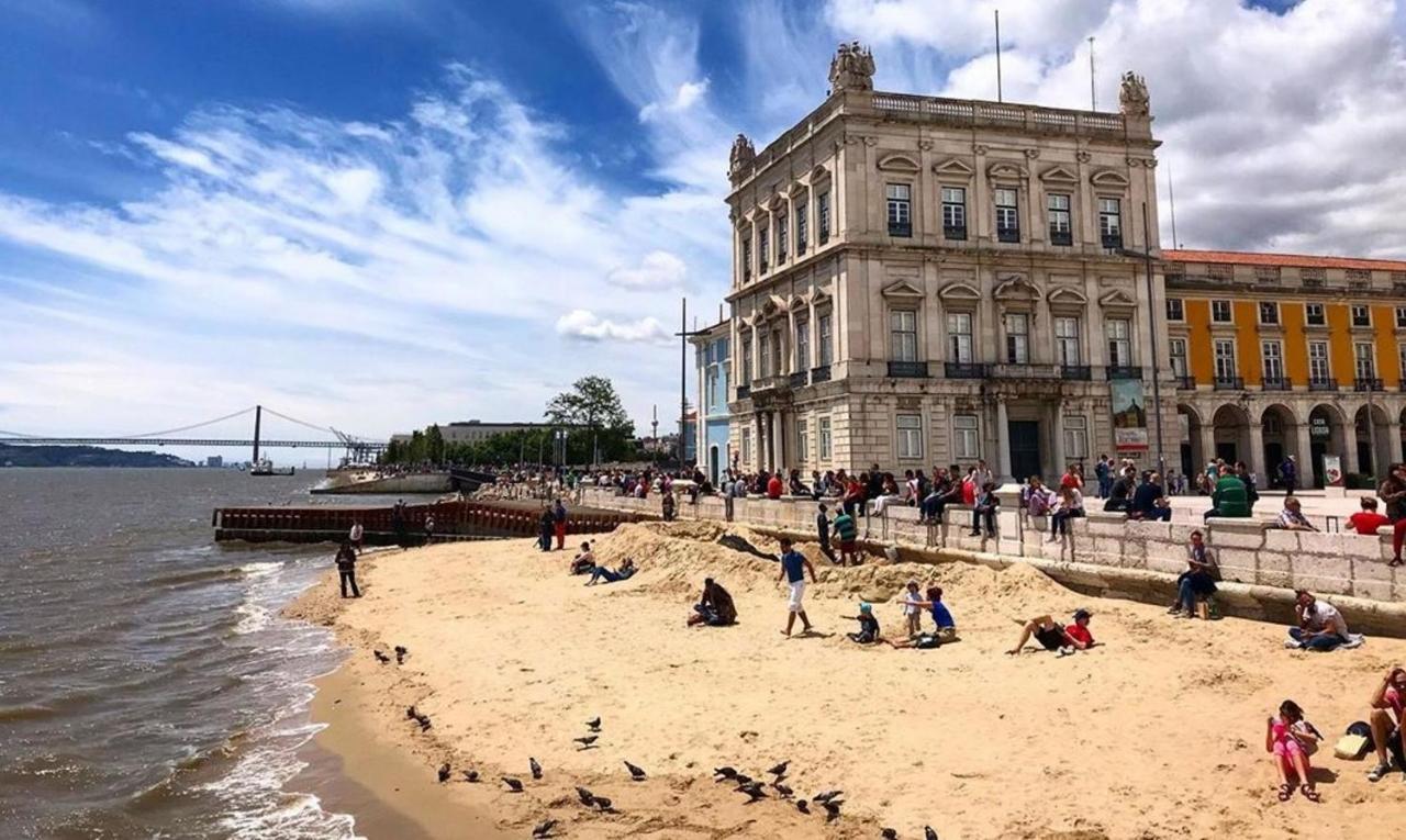 The Traditional Arts Memoir, Downtown Flat With Balcony And Comfort Lisboa Eksteriør bilde