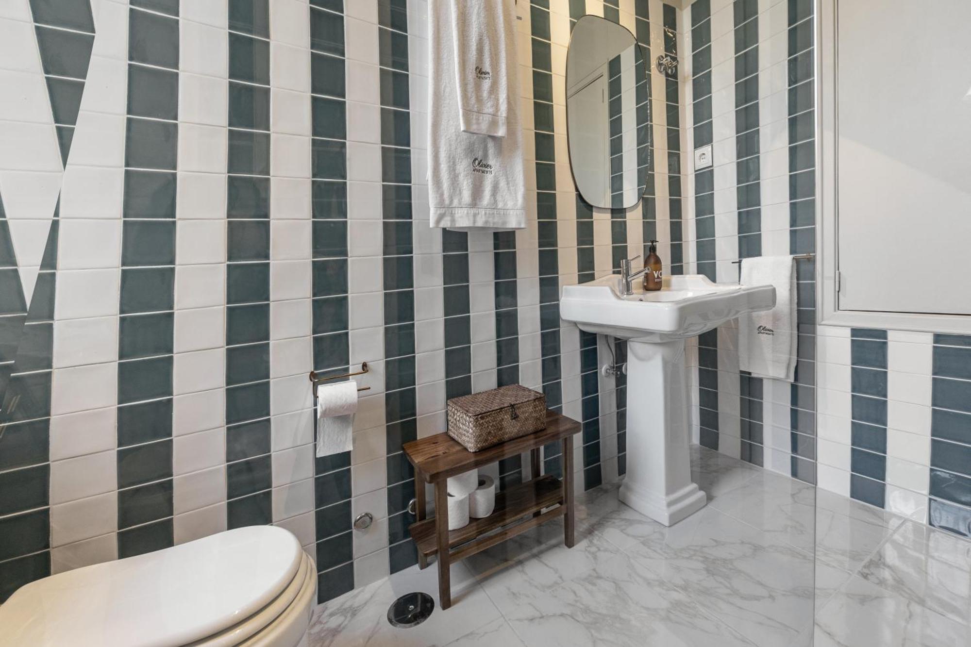 The Traditional Arts Memoir, Downtown Flat With Balcony And Comfort Lisboa Eksteriør bilde